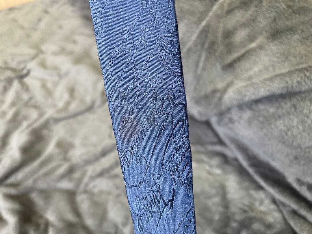 Berluti カリグラフィ　ネクタイ ネイビー