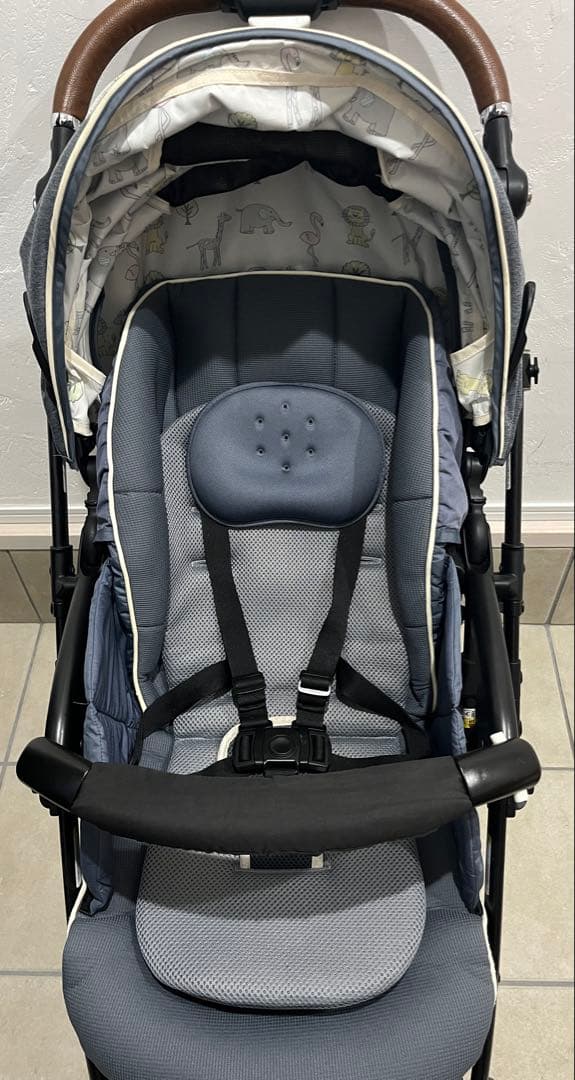 ⭐️週末限定⭐️ ラクーナビッテ　ラクーナ　アップリカ　ベビーカー　レザー　AB型