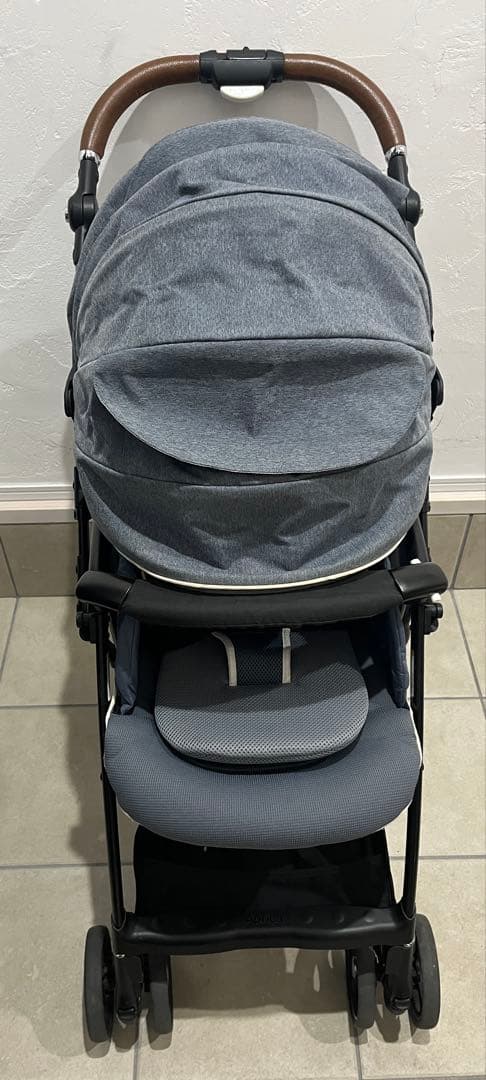 ⭐️週末限定⭐️ ラクーナビッテ　ラクーナ　アップリカ　ベビーカー　レザー　AB型