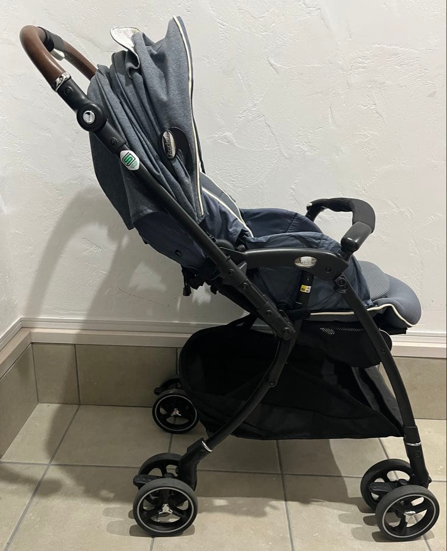 ⭐️週末限定⭐️ ラクーナビッテ　ラクーナ　アップリカ　ベビーカー　レザー　AB型