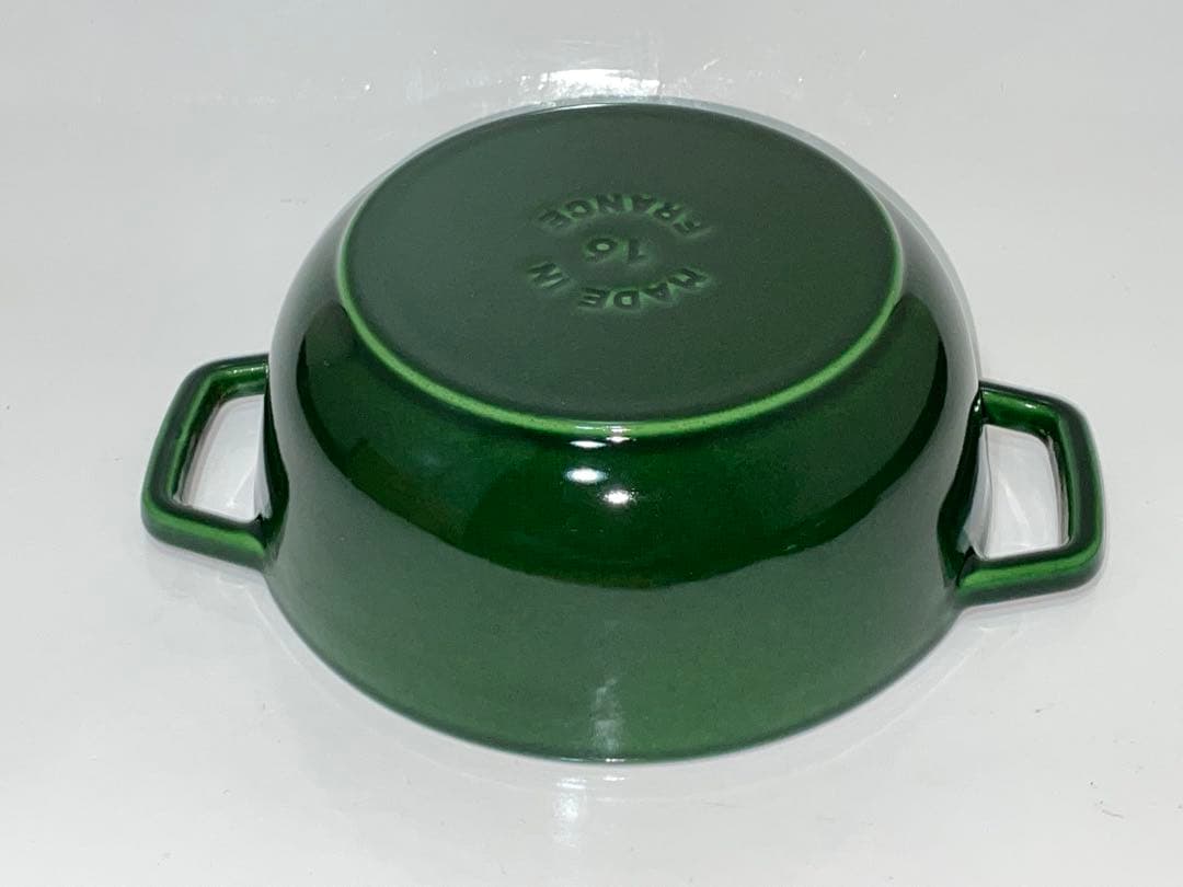 【新品】ストウブ　ワナベS (16cm)オリーブ