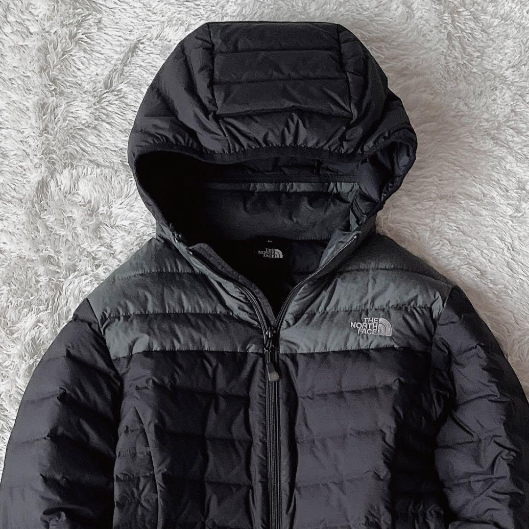 【美品】ノースフェイス ライトダウンコート フーディー ロゴ刺繍 グレー×黒