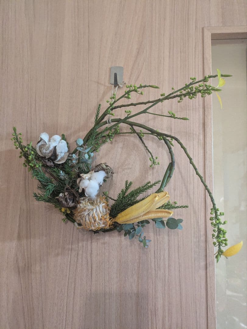 ドライフラワー★枝物シンプルリース★アシンメトリックデザイン　テッポウユリ