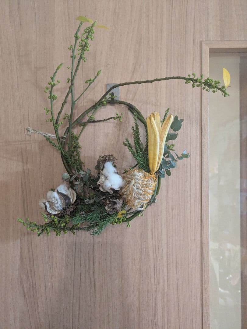 ドライフラワー★枝物シンプルリース★アシンメトリックデザイン　テッポウユリ