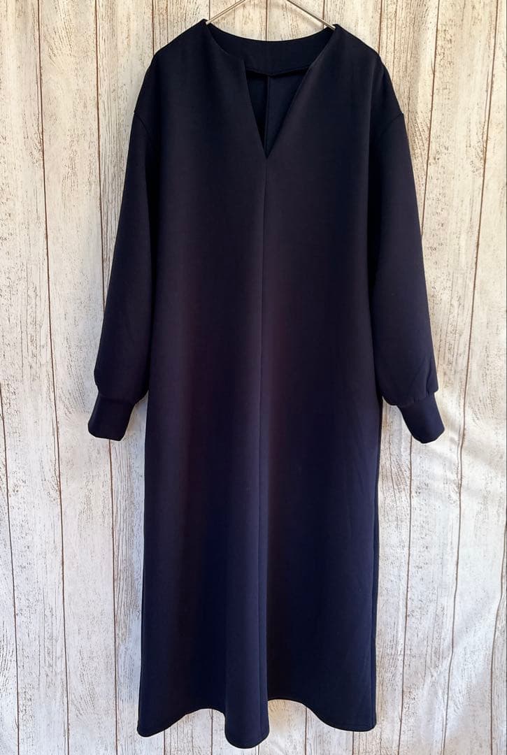 UNFILO BEAUTY FORM JERSEY キーネックワンピース　XL