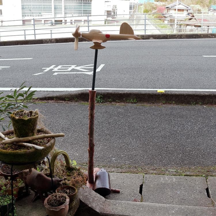 ゼロ戦　戦闘機　飛行機 インテリア　手作り　DIY木彫り木製置物