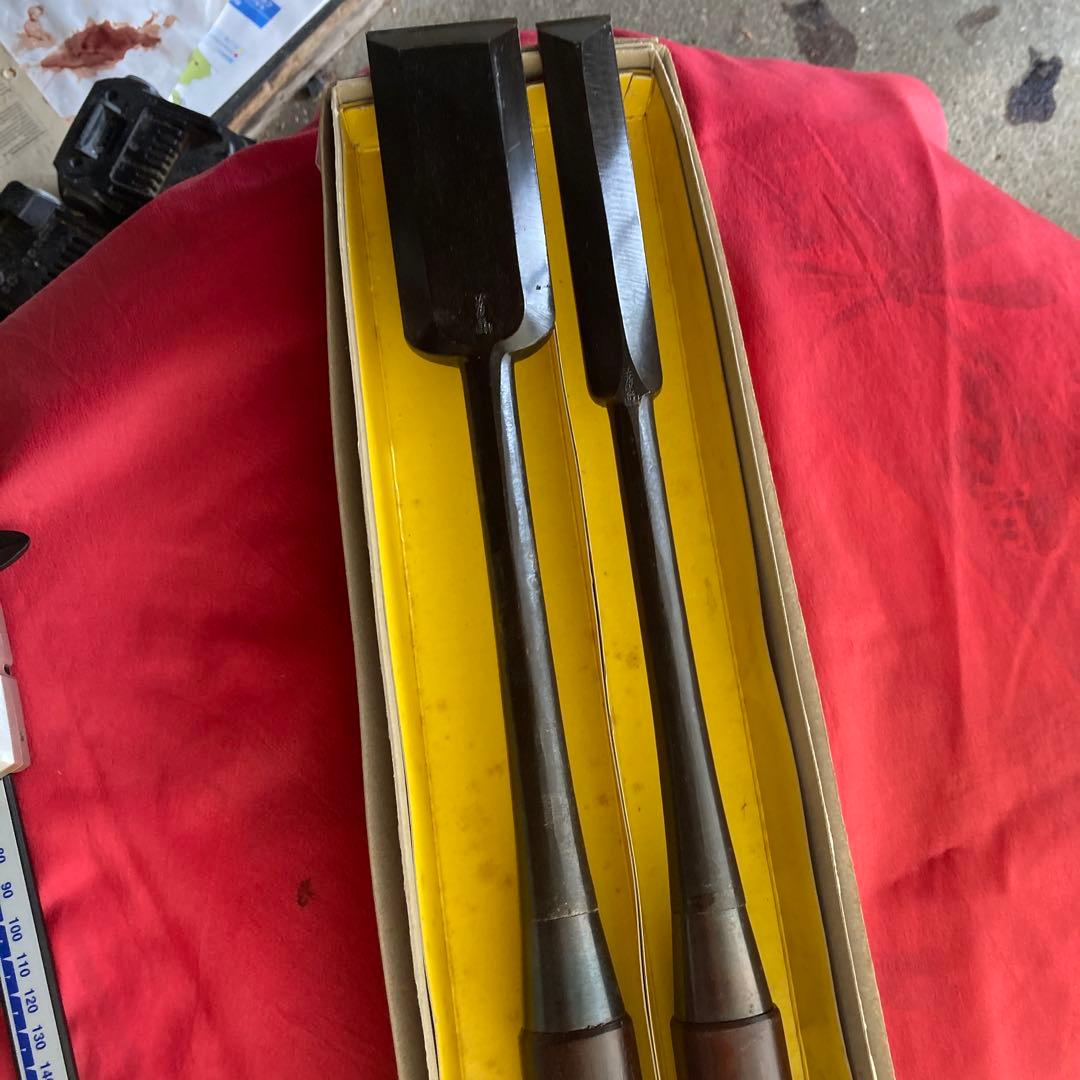 菊弘丸　大突き鑿八分．1寸6分２本組