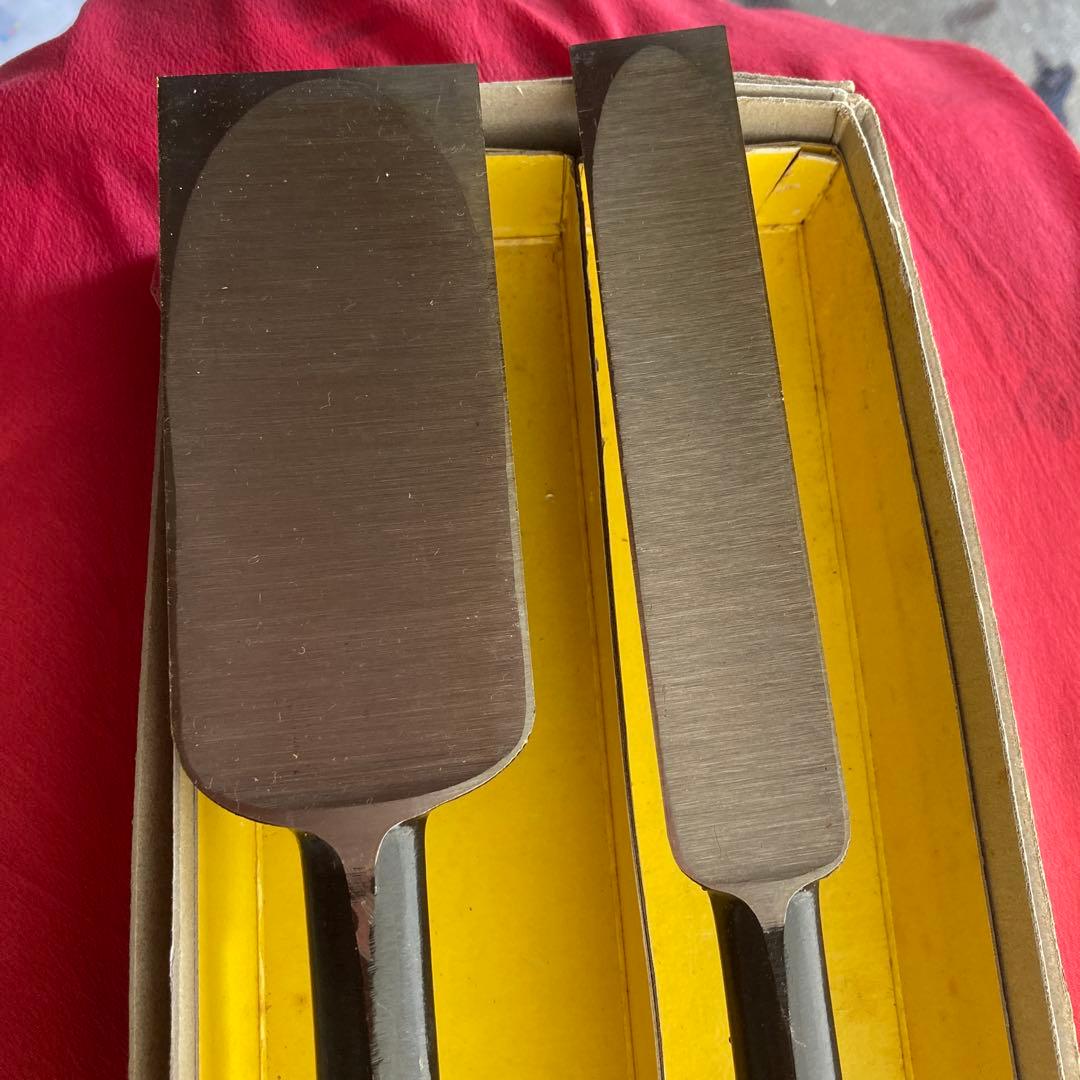 菊弘丸　大突き鑿八分．1寸6分２本組