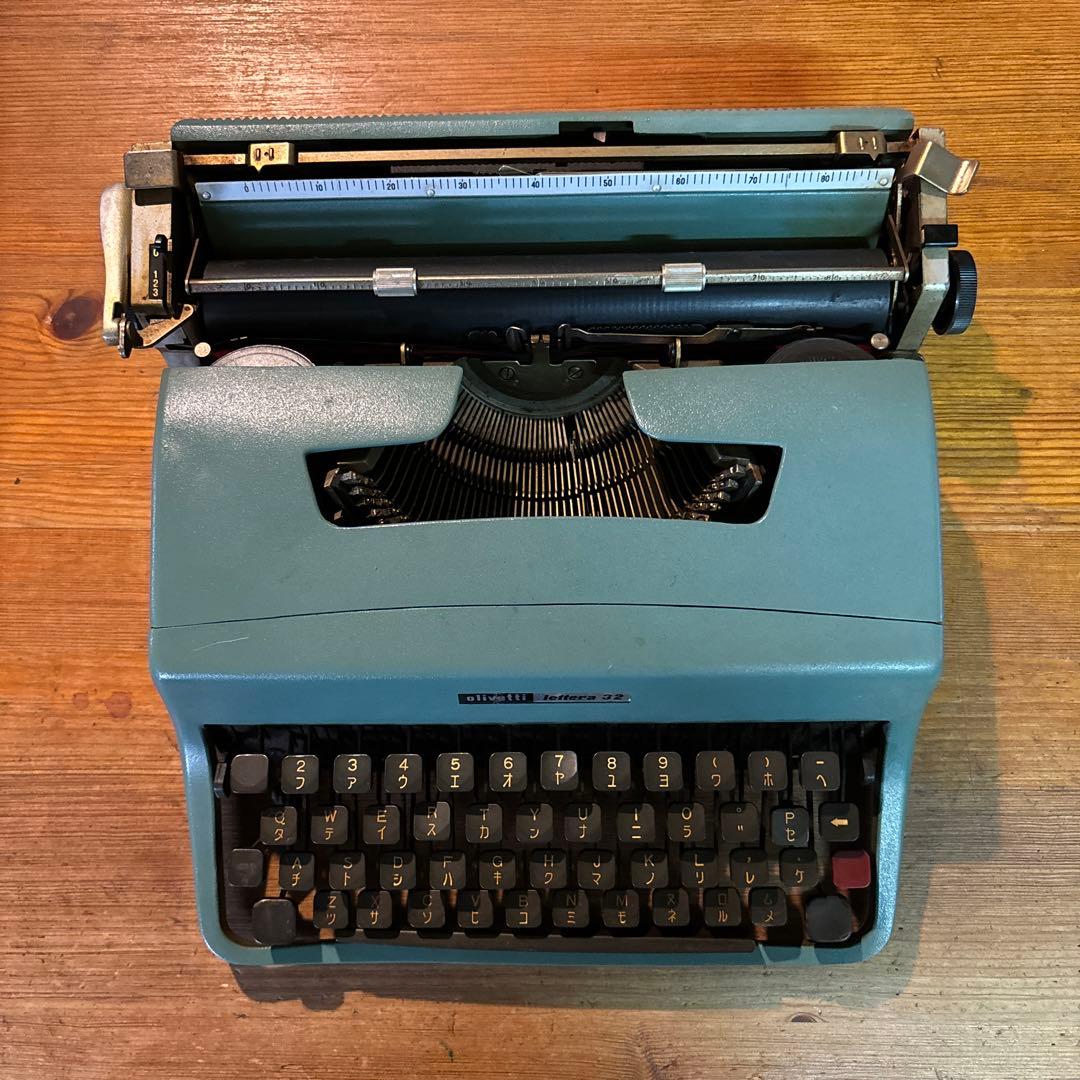 olivetti lettera 32 タイプライター