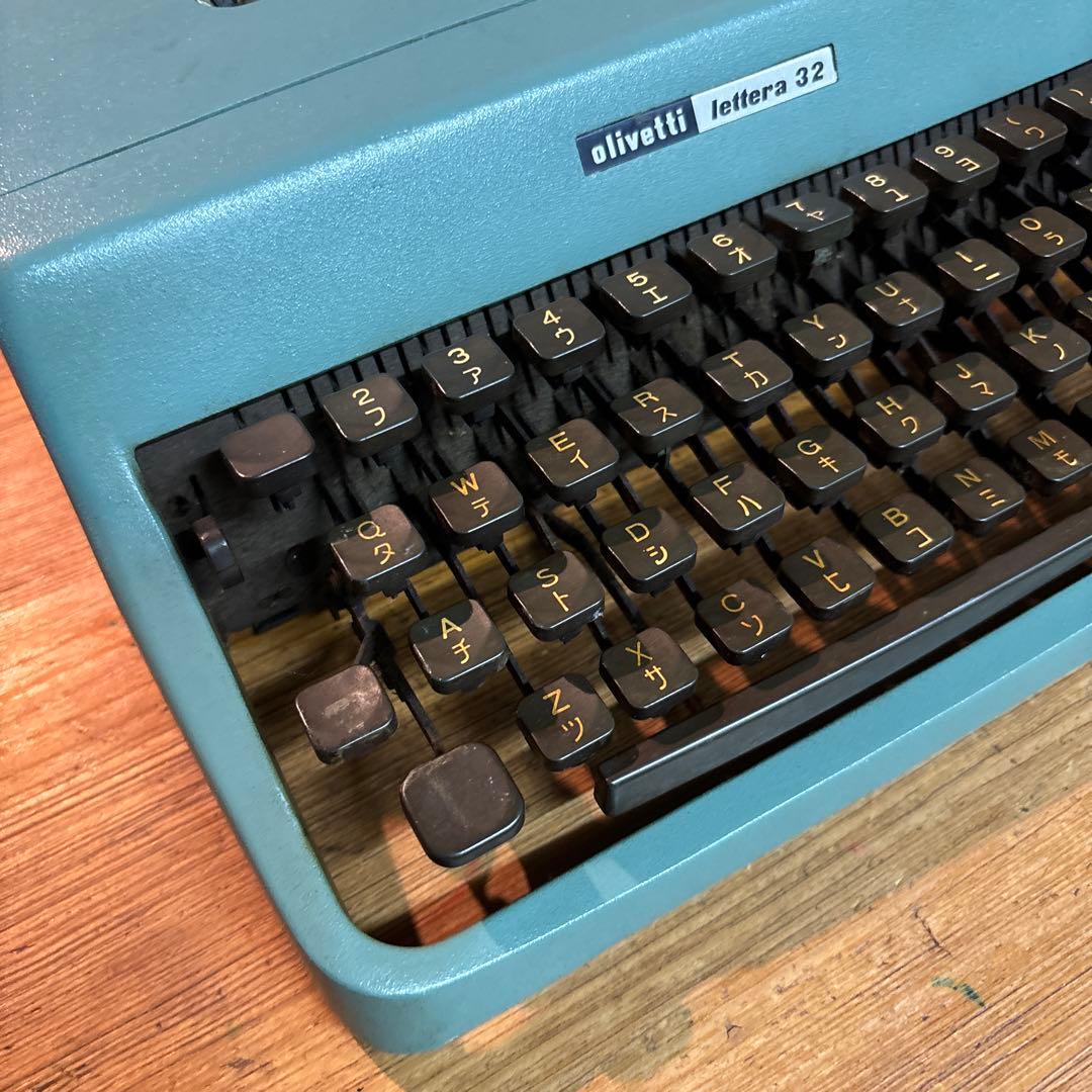 olivetti lettera 32 タイプライター