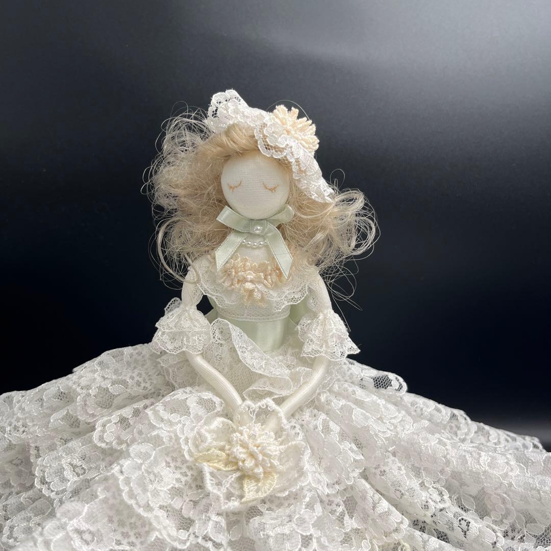 サエラ お人形 カゴ付き