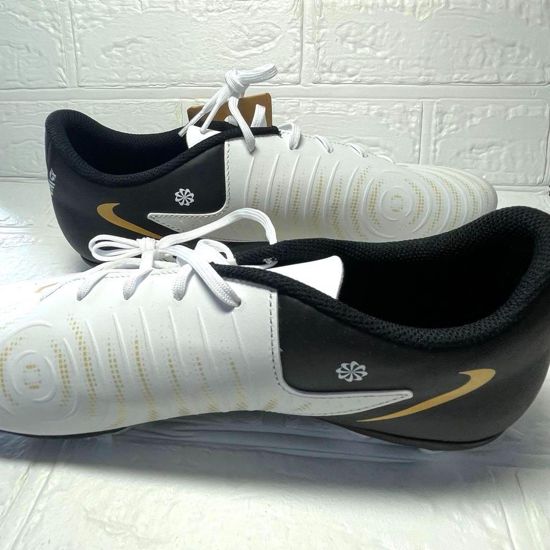Nike サッカーシューズ　スパイク 白/黒/ゴールド　Phantom GX2