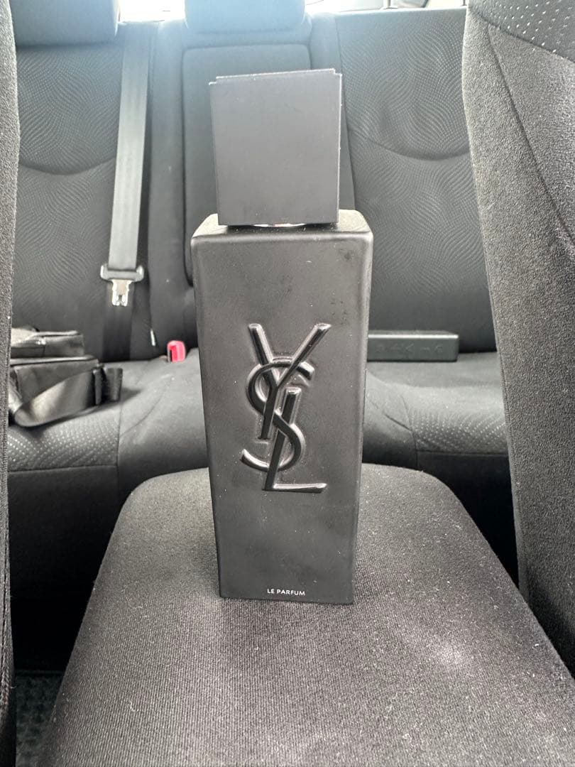 Yves Saint Laurent MYSLF 60ml オードパルファム