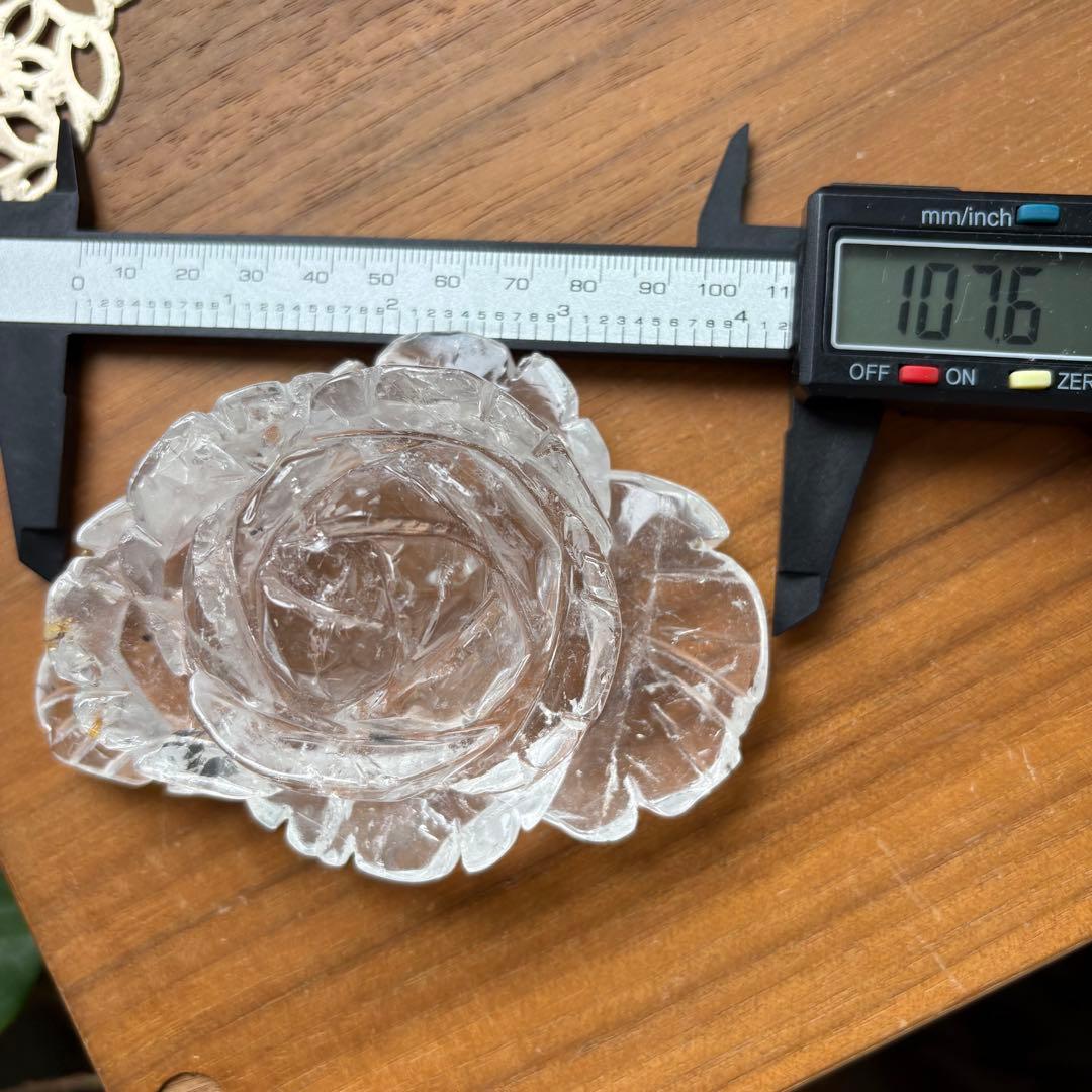 天然石 ブラジル産天然水晶 薔薇の置物305g