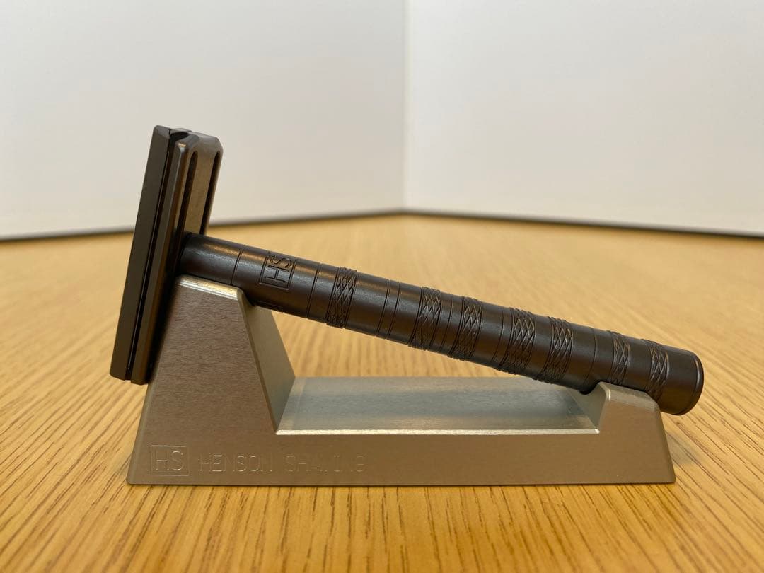 【極美品・純正スタンド付】HENSON SHAVING AL13 Mild