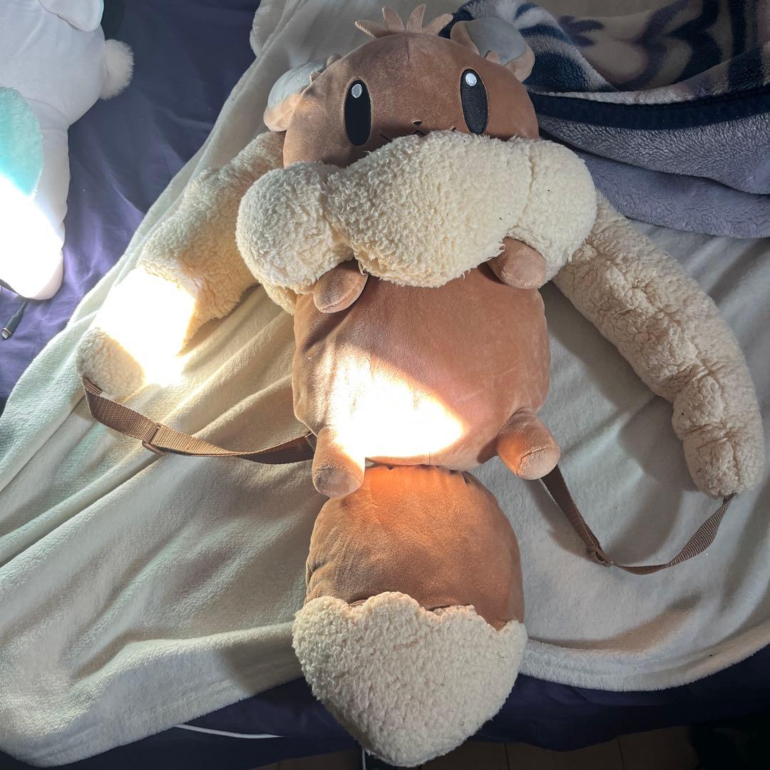 ボタンのイーブイリュック