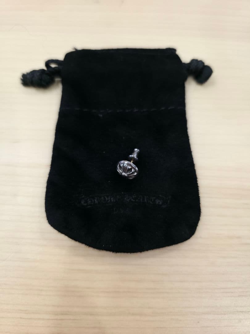 CHROME HEARTS　クロスボールピアス