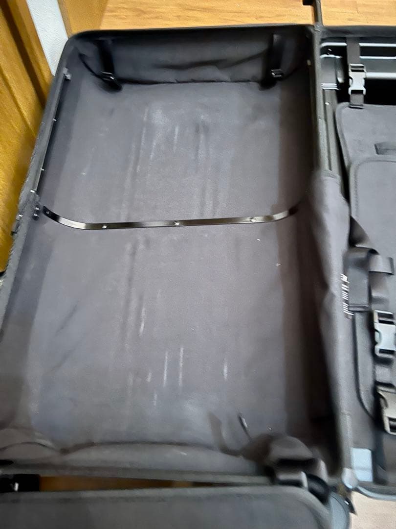 VELO 可変式スーツケース ブラック