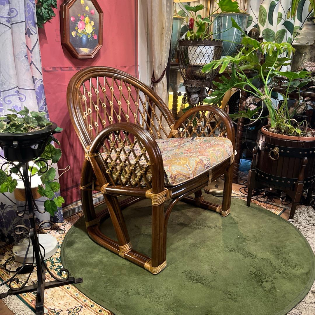 ペコ　ヴィンテージ 横浜Kazama 高級ラタン　軽量　アームチェア