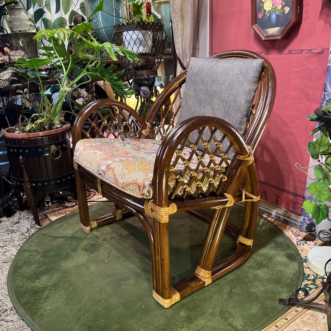 ペコ　ヴィンテージ 横浜Kazama 高級ラタン　軽量　アームチェア