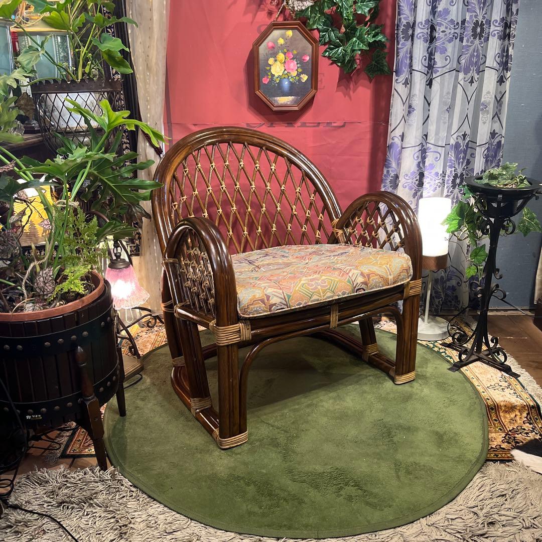 ペコ　ヴィンテージ 横浜Kazama 高級ラタン　軽量　アームチェア