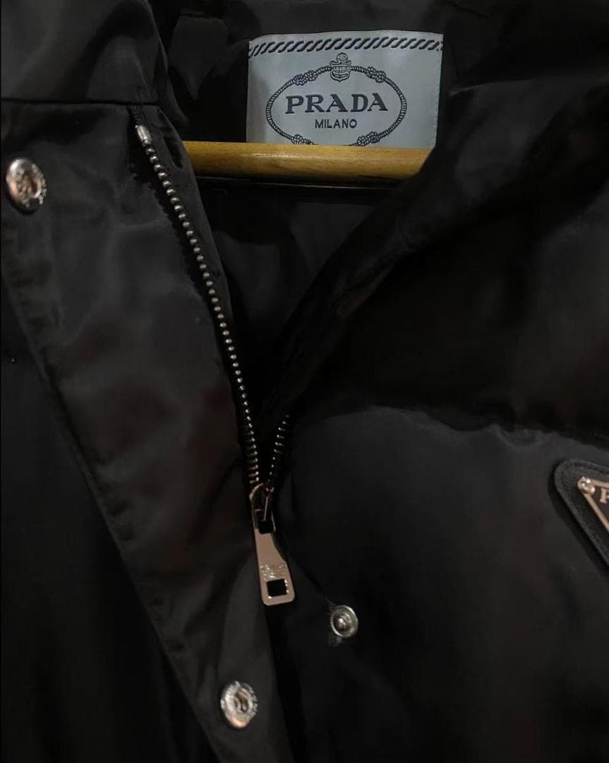 ブラック ダウンジャケット ウエストベルト付き~~.