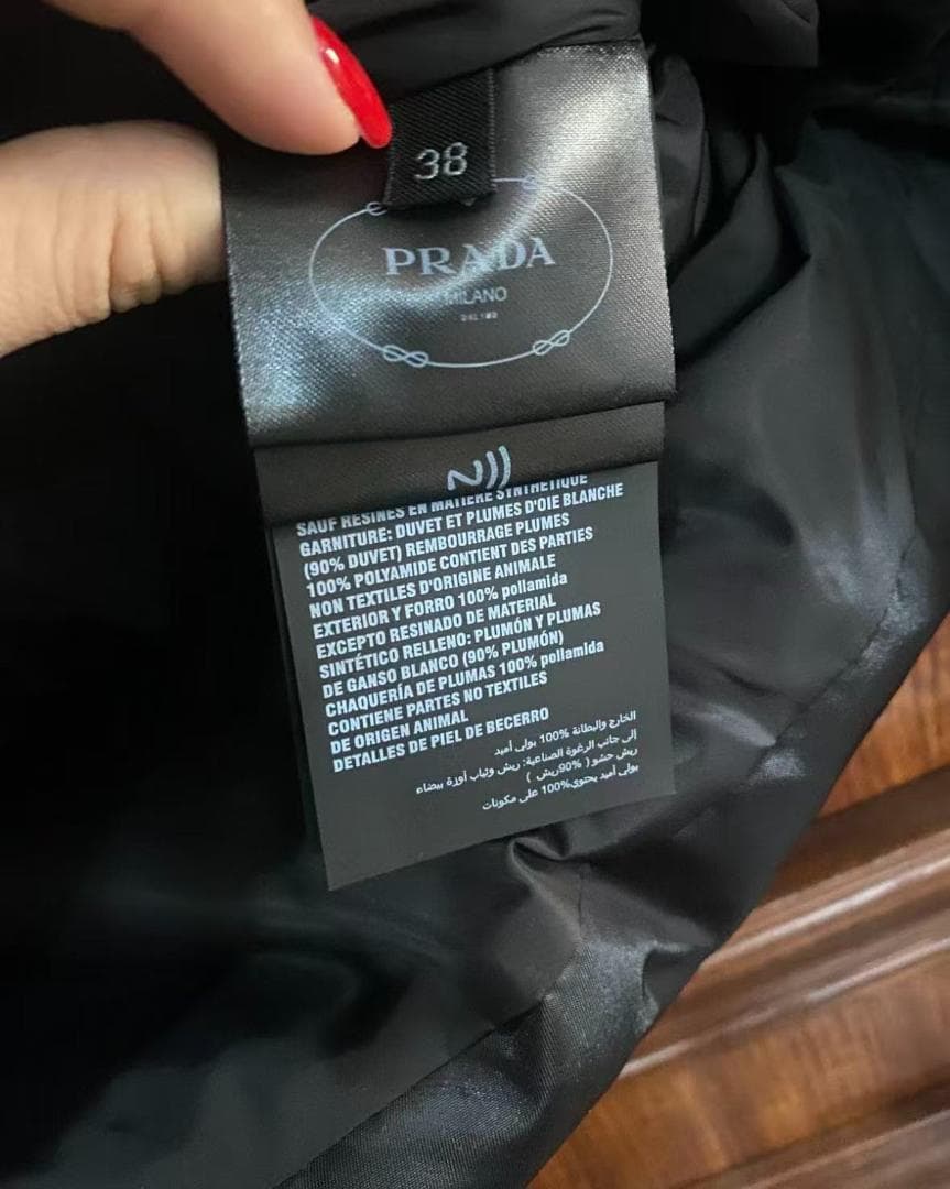 ブラック ダウンジャケット ウエストベルト付き~~.