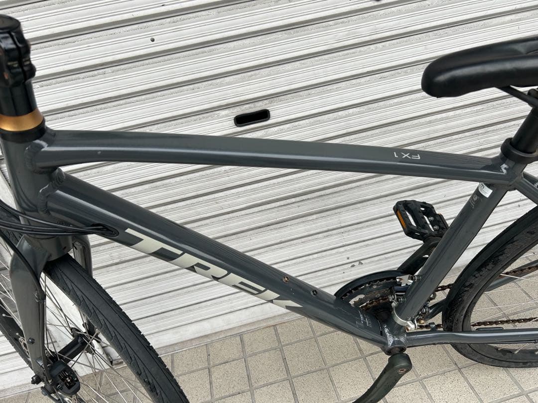 TREK FX1 クロスバイク 700cc 外装21段変速 フレームアルミ
