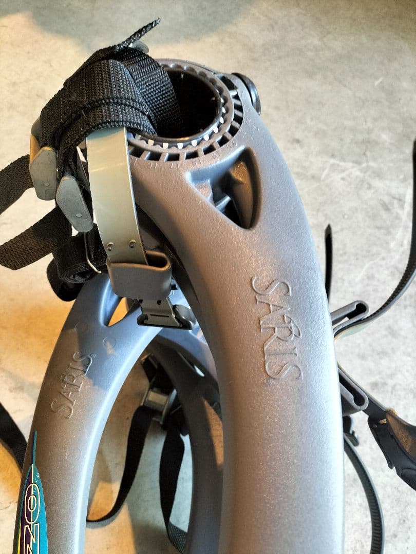 TERZO SARIS サイクルキャリア　背面車載　2台用