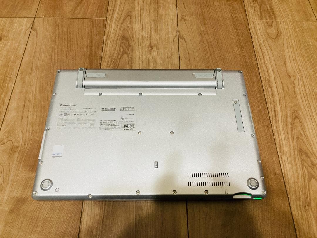 レッツノートLV9 / 256GB / 16GB / OFFICE2021