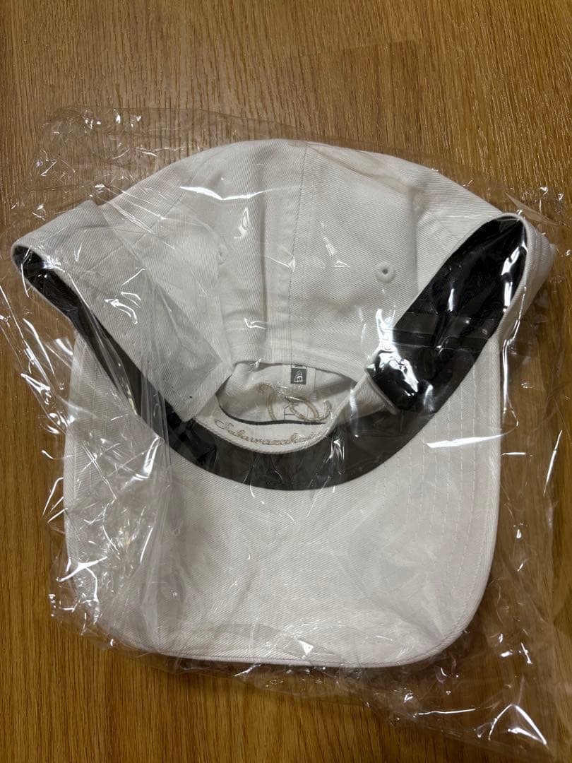 櫻坂ニューエラ　コラボキャップ　ホワイト