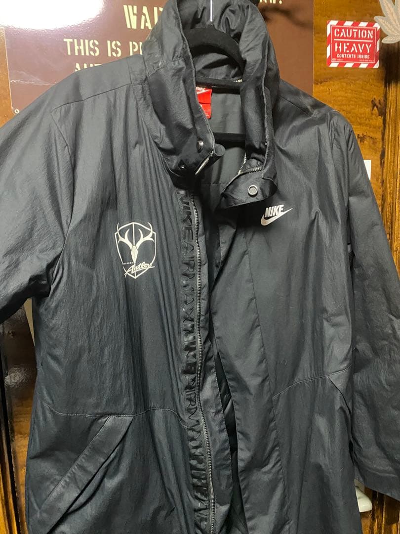 ミ*ス様 鹿島アントラーズ×NIKEエアマックス　ウーブンジャケットベンチコート