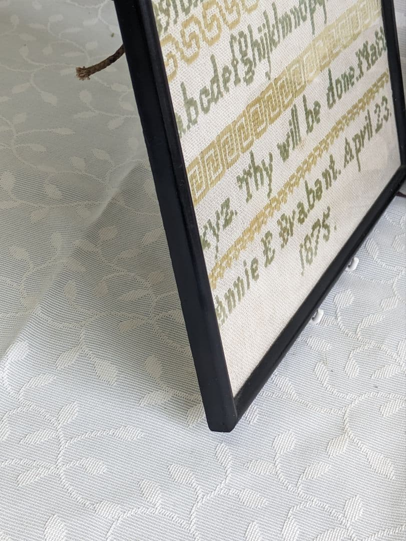 イギリス アンティーク 19世紀 1875年 刺繍サンプラー ヴィンテージ刺繍