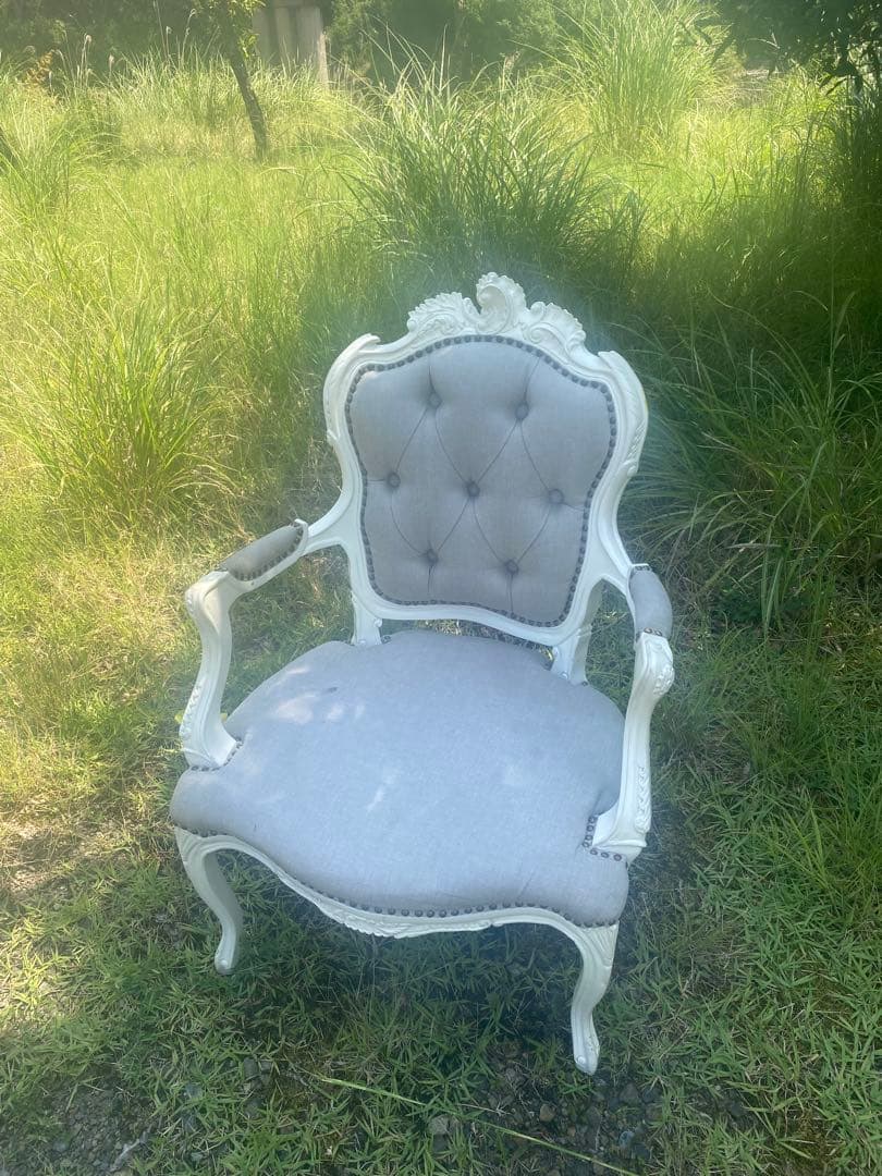 グレー　ホワイト　猫脚　ロココ調　アンティーク調布張りダイニングチェア