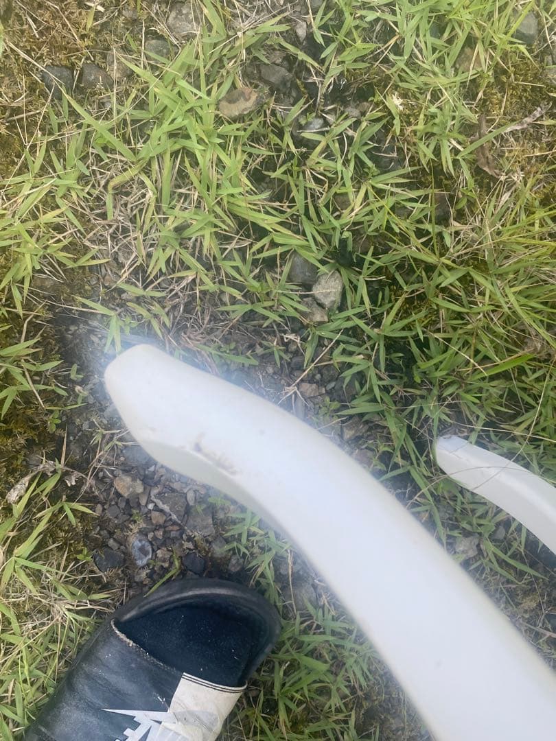 グレー　ホワイト　猫脚　ロココ調　アンティーク調布張りダイニングチェア