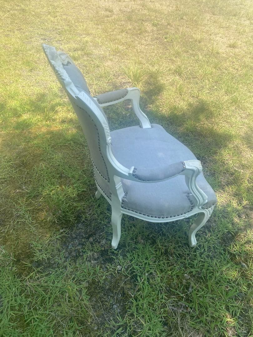 グレー　ホワイト　猫脚　ロココ調　アンティーク調布張りダイニングチェア