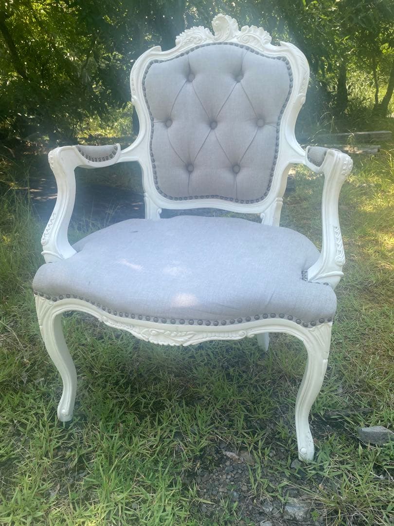 グレー　ホワイト　猫脚　ロココ調　アンティーク調布張りダイニングチェア