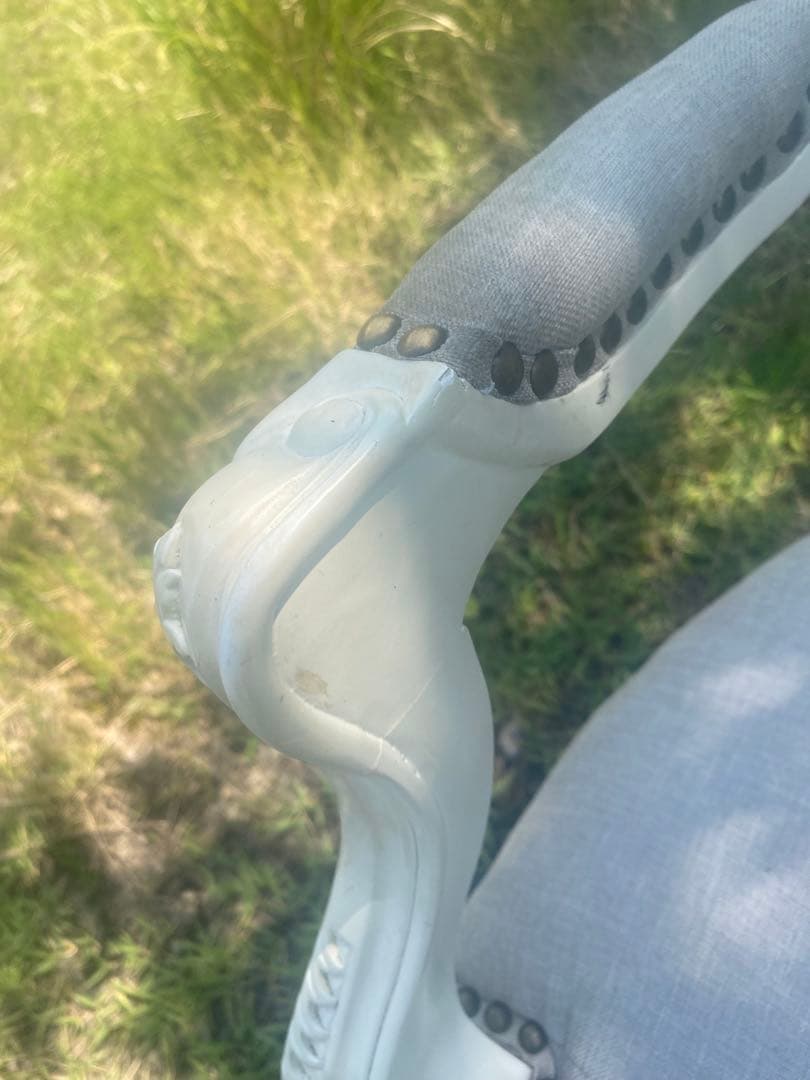 グレー　ホワイト　猫脚　ロココ調　アンティーク調布張りダイニングチェア