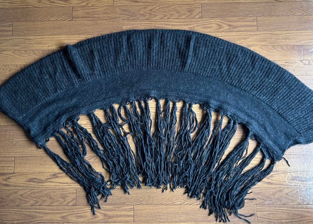 JULIUS ブラック マフラー フリンジ付き