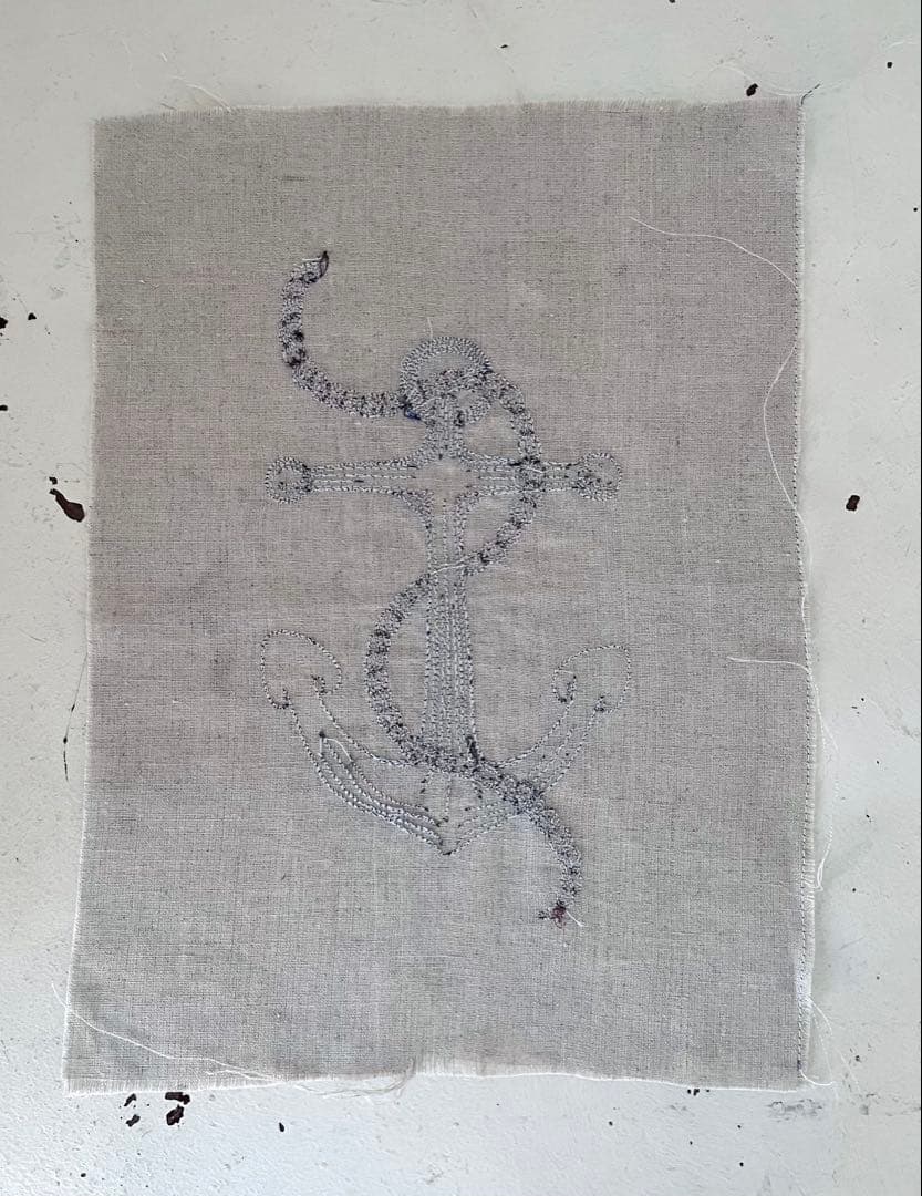 Coral & Tusk 錨（イカリ）の刺繍 リネン作品 額装用