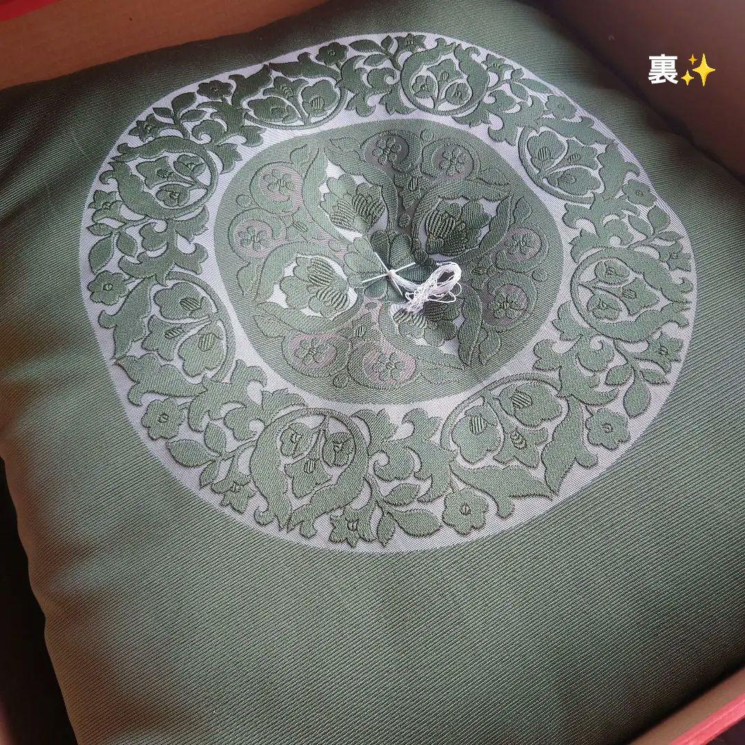 高級✨お座布団✨５枚セット×２箱あります