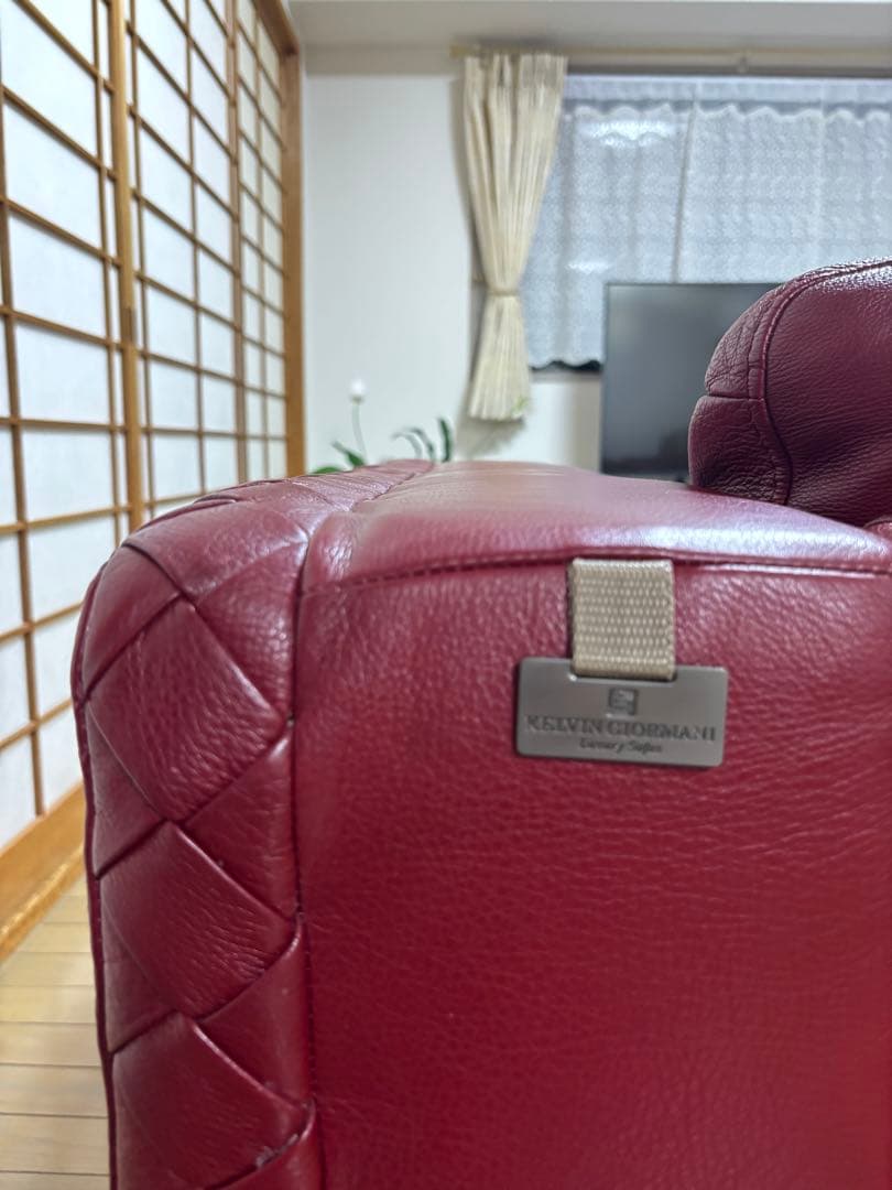 最終値下げおしゃれでモダンなワイン色赤い総革レザー3人掛けソファ