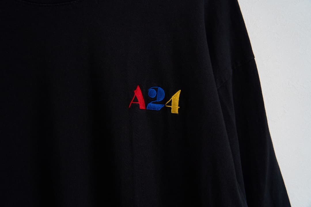 A24 刺繍ロゴ ブラック ロンT