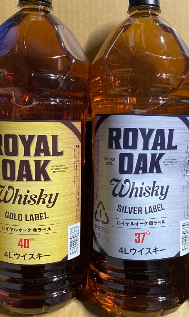 ロイヤルオークウイスキー 金ラベル/銀ラベル4000ml×4本(各2本)