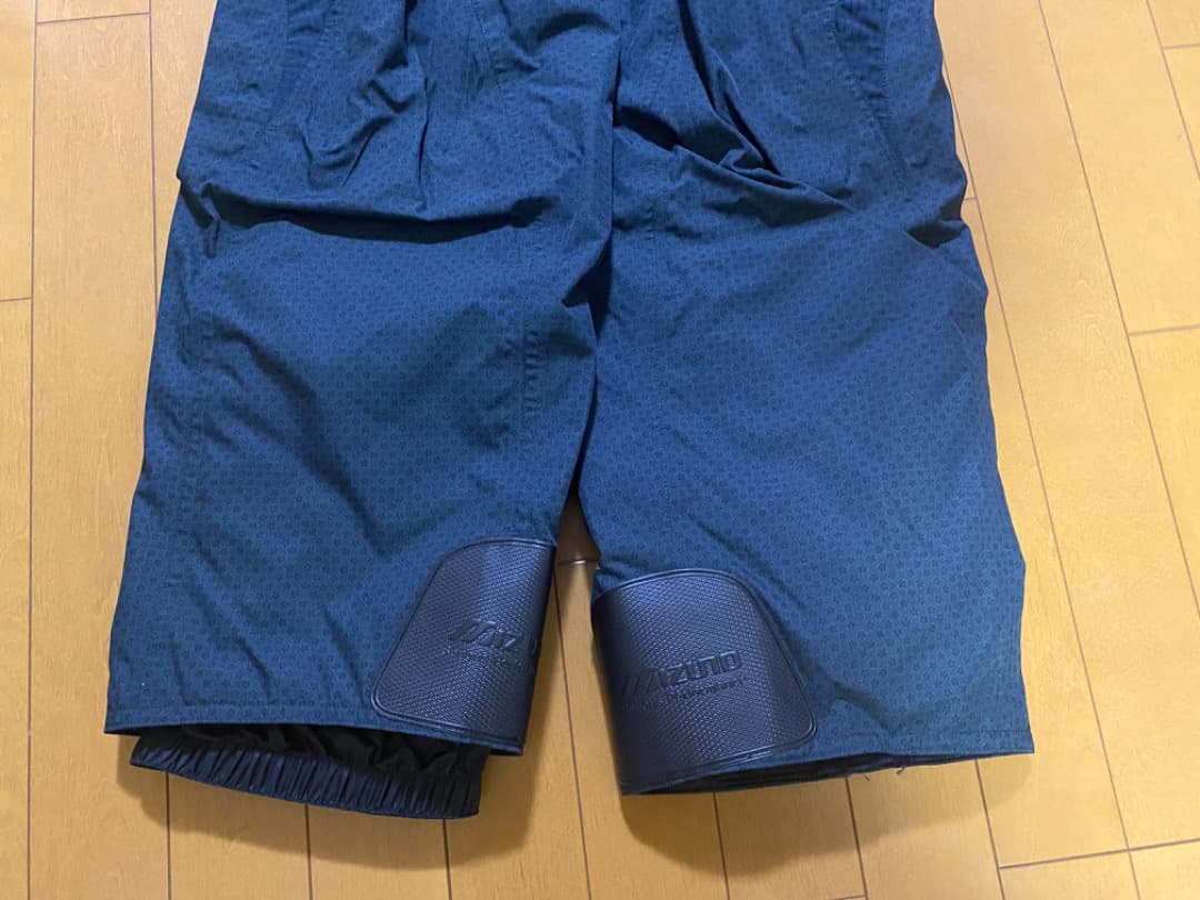 ミズノ　ブレスサーモ　スキーウエア　上下セット　Oサイズ　スバル日本代表　美中古