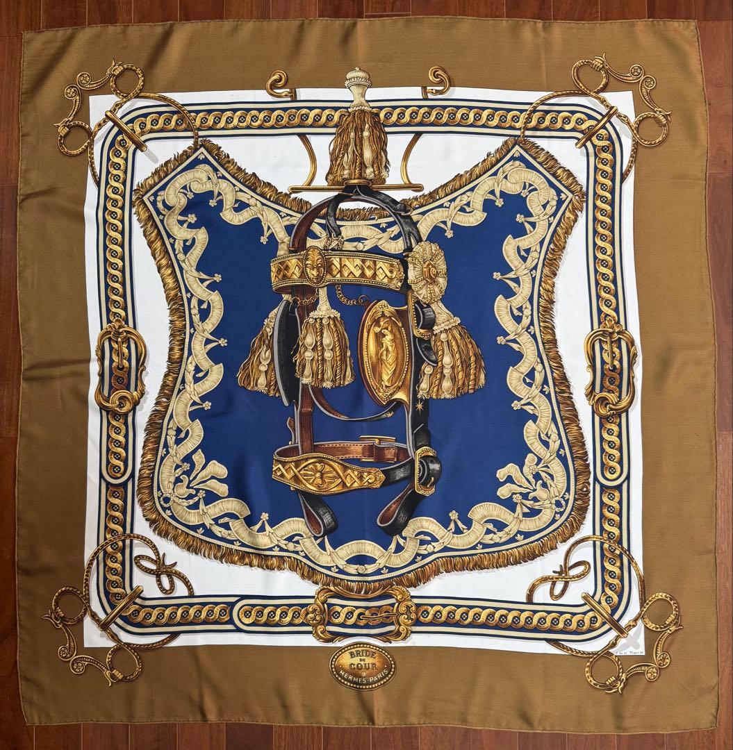 HERMES エルメス　BRIDE DE COUR スカーフ　ベージュ