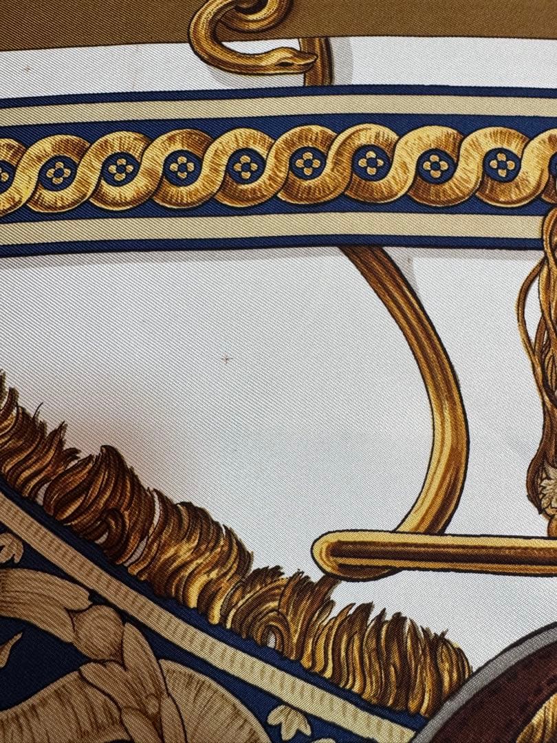 HERMES エルメス　BRIDE DE COUR スカーフ　ベージュ