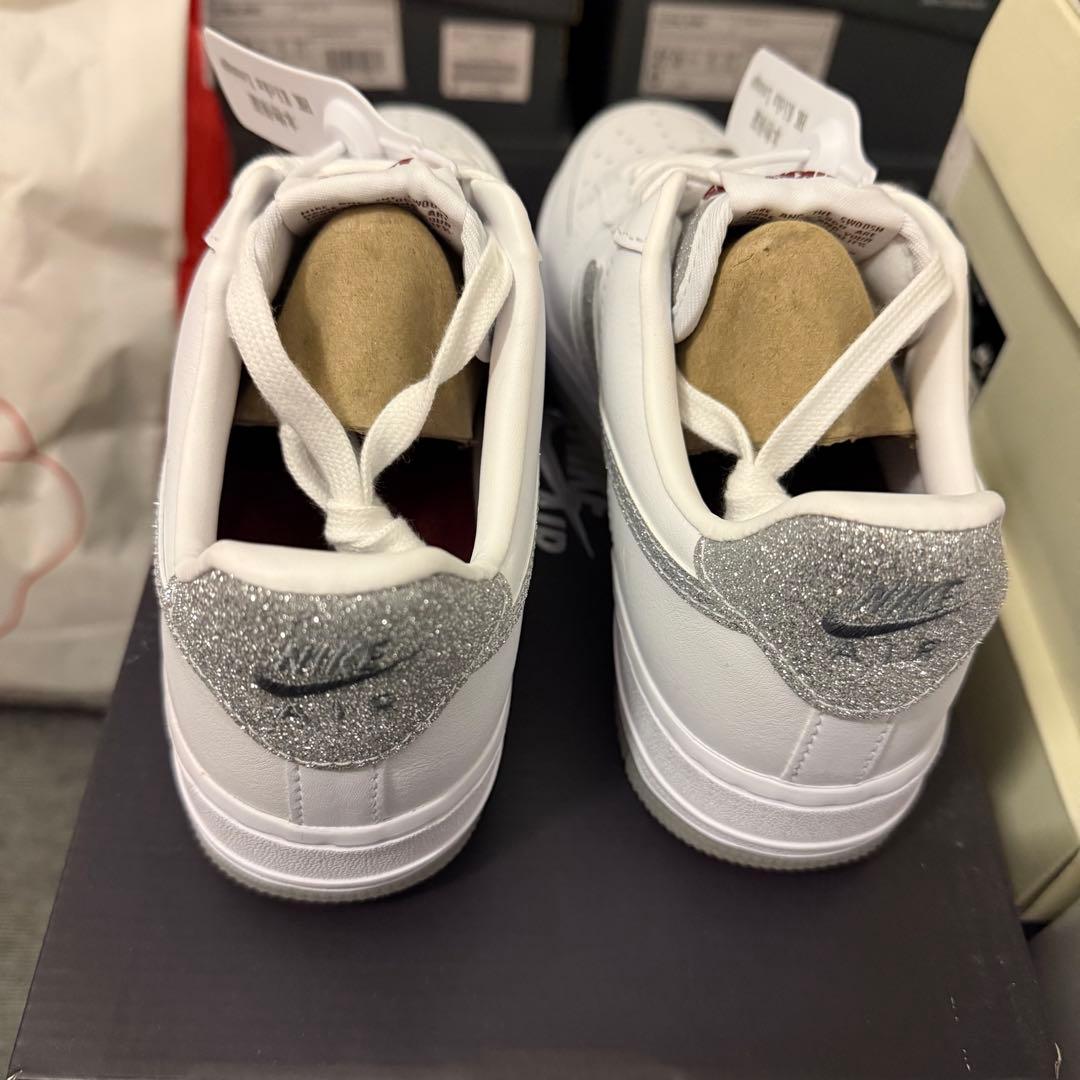 新品 NIKE WMNS AIR FORCE 1 '07 LX ラメ グリッター