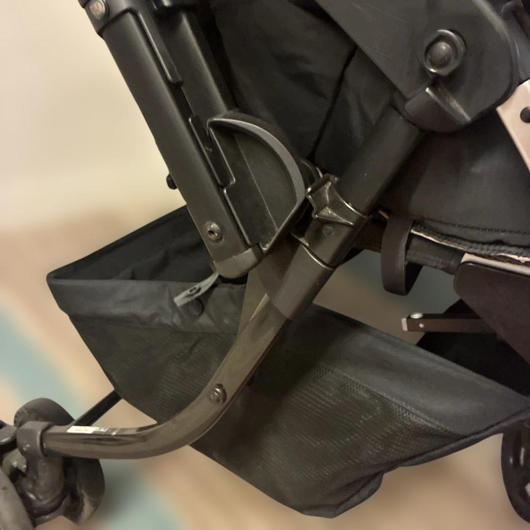 COMBI ネムリエ オート４キャス UE-630 ブランベージュ　美品