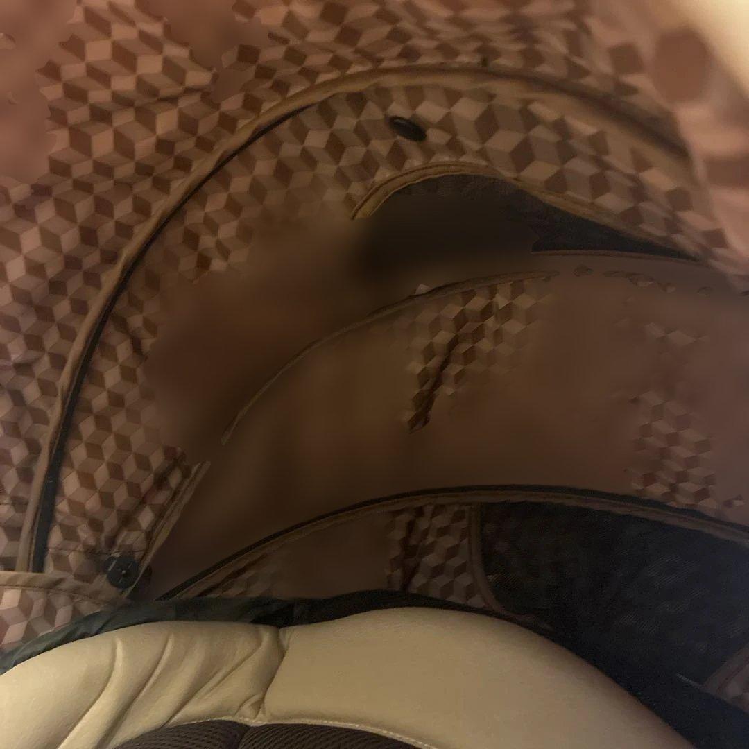 COMBI ネムリエ オート４キャス UE-630 ブランベージュ　美品